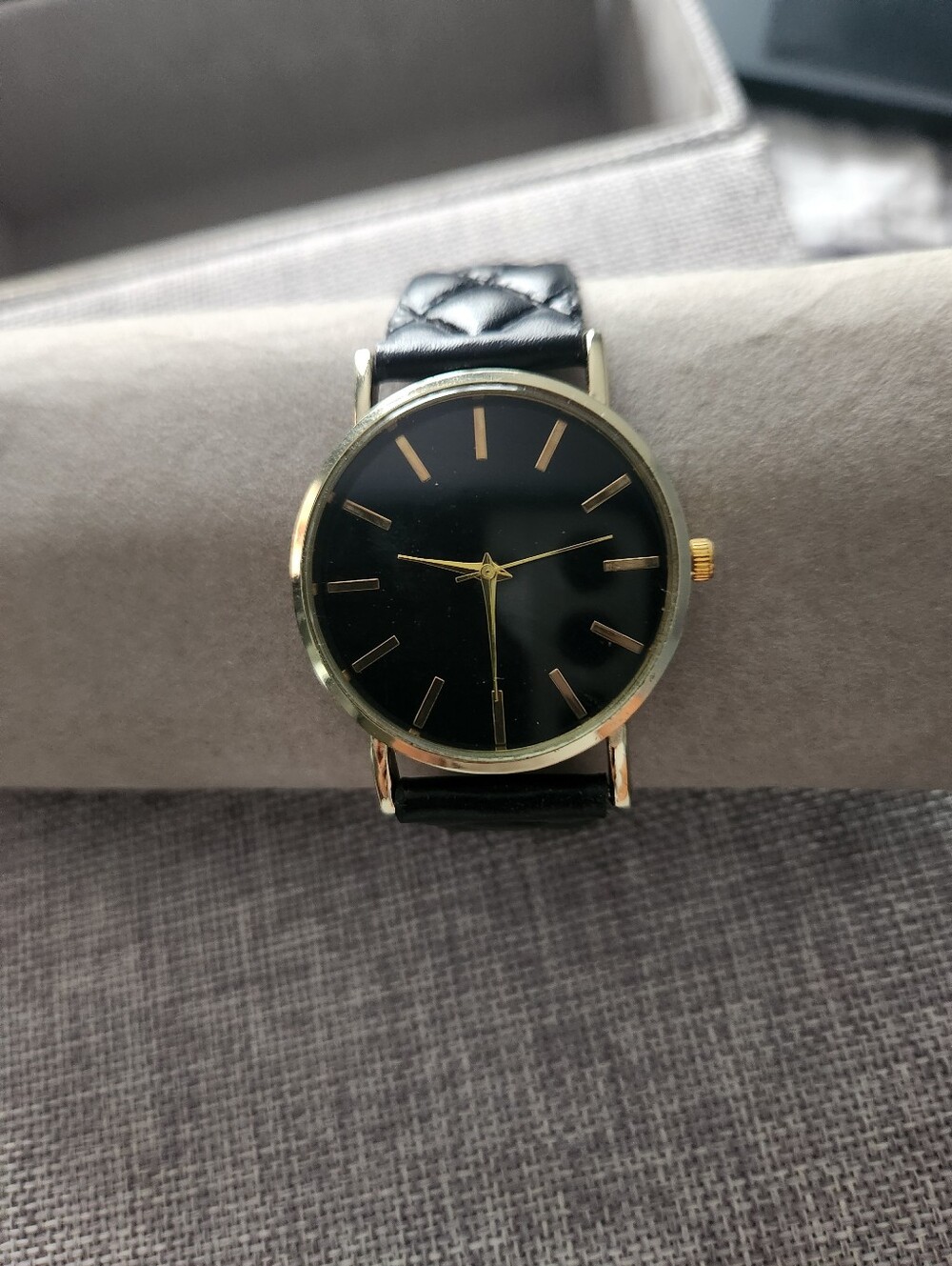 Classic Black and Gold Men's Dress Watch - Minimal Dial